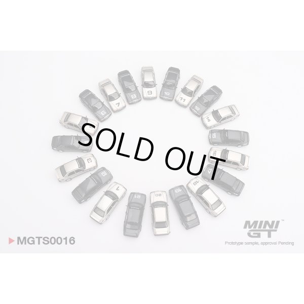 画像1: MINI GT 1/64 Nürburgring "Race of Champions" 1984 (1)