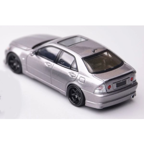 画像3: MODEL 1 1/64 Toyota Altezza RS200 (SXE10) Gunmetal Gray (3)