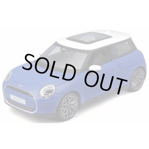 画像: Maisto 1/24 Mini Cooper SE (JO1) Blue/White