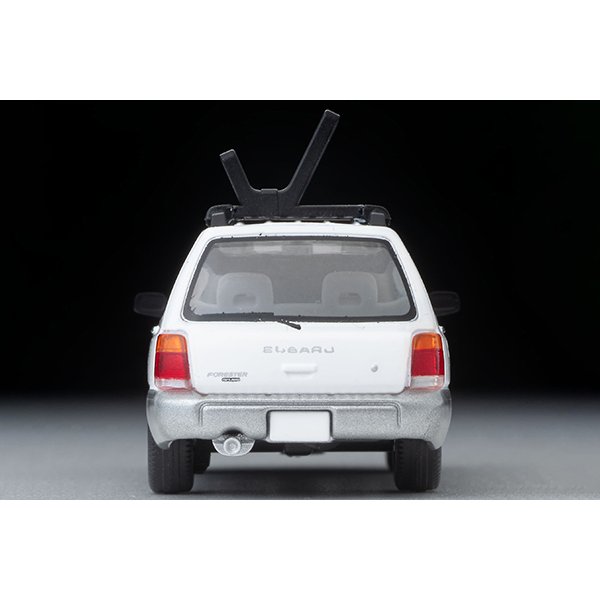 画像7: TOMYTEC 1/64 Limited Vintage NEO Subaru Forester Custom Version (White/Silver) with Kayak and Figure (7)