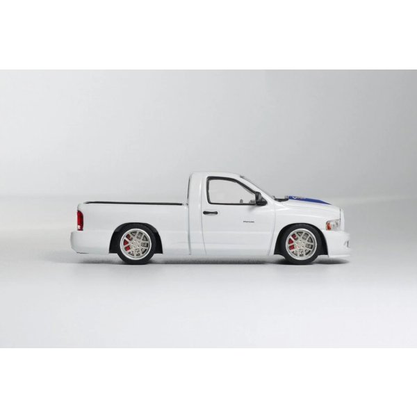 画像3: SHOOM64 MODEL 1/64 Dodge RAM SRT-10 White (3)