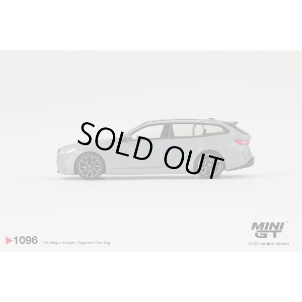 画像4: MINI GT 1/64 BMW M5 Touring (G99) Brooklyn Gray Metallic (LHD) (4)