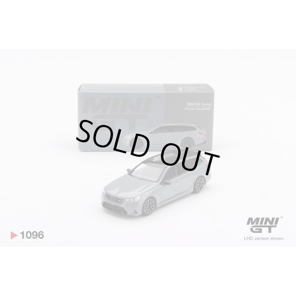画像1: MINI GT 1/64 BMW M5 Touring (G99) Brooklyn Gray Metallic (LHD) (1)