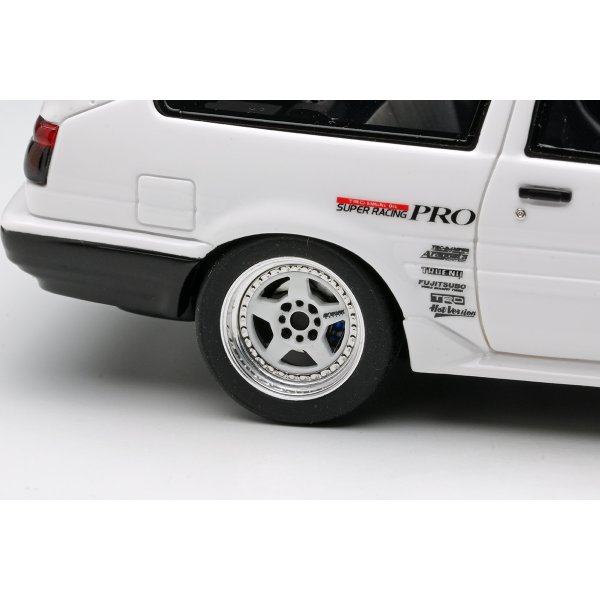 画像9: EIDOLON 1/43 Toyota Sprinter Trueno (AE86) (3-Door) Tk-Street Ver. White (Green Carbon Hood) (9)