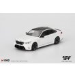 画像2: MINI GT 1/64 BMW M5 Alpine White (RHD) (2)