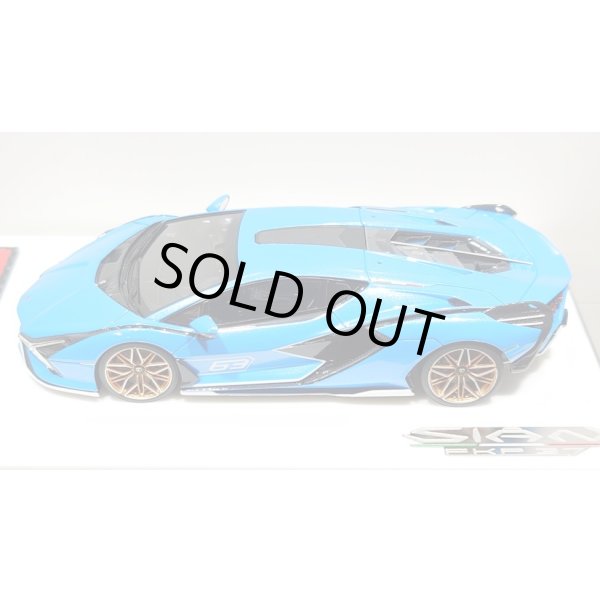 画像4: EIDOLON 1/43 Lamborghini Sian FKP 37 2019 with Stripe Azzurro Pearl Limited 32 pcs. (4)