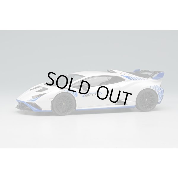 画像1: EIDOLON 1/43 Lamborghini Huracan STO 2021 Bianco Monocerus / Blue Livery Limited 100 pcs. (1)