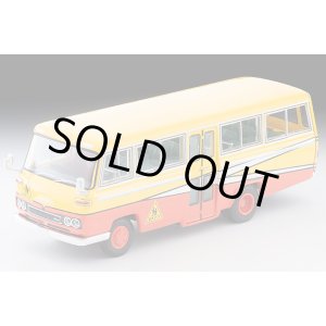 画像: TOMYTEC 1/64 Limited Vintage NEO Nissan Civilian 幼稚園バス (Yellow/Red)