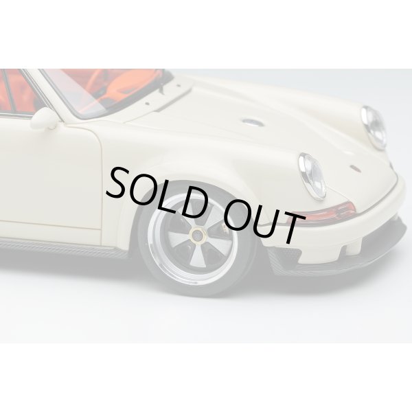 画像9: EIDOLON 1/43 Singer 911 DLS White Coffee Limited 80 pcs. (9)