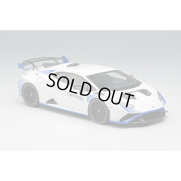 画像5: EIDOLON 1/43 Lamborghini Huracan STO 2021 Bianco Monocerus / Blue Livery Limited 100 pcs. (5)