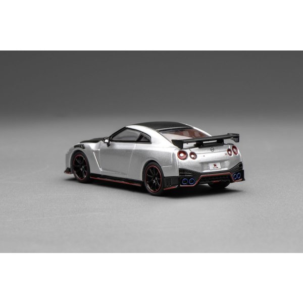 画像3: MOTORHELIX 1/64 Nissan GT-R NISMO (R35) Special Edition 2022 Ultimate Metal Silver (3)