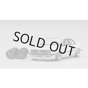画像: CM Model 1/64 Pandem M3 (E30) Pearl White