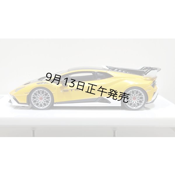 画像3: EIDOLON 1/43 Lamborghini Huracan STO 2021 Grande Giallo Pearl Limited 32 pcs. (3)