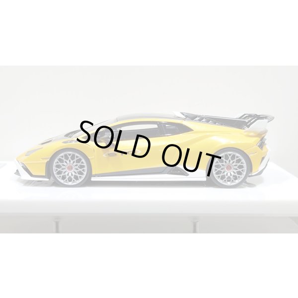 画像2: EIDOLON 1/43 Lamborghini Huracan STO 2021 Grande Giallo Pearl Limited 32 pcs. (2)