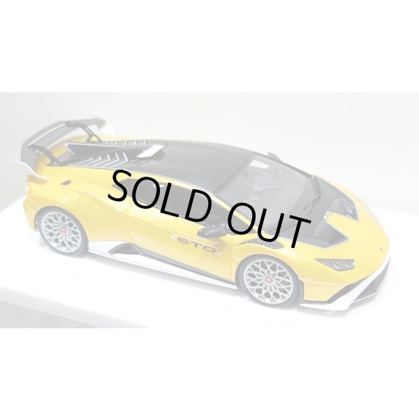 画像11: EIDOLON 1/43 Lamborghini Huracan STO 2021 Grande Giallo Pearl Limited 32 pcs. (11)