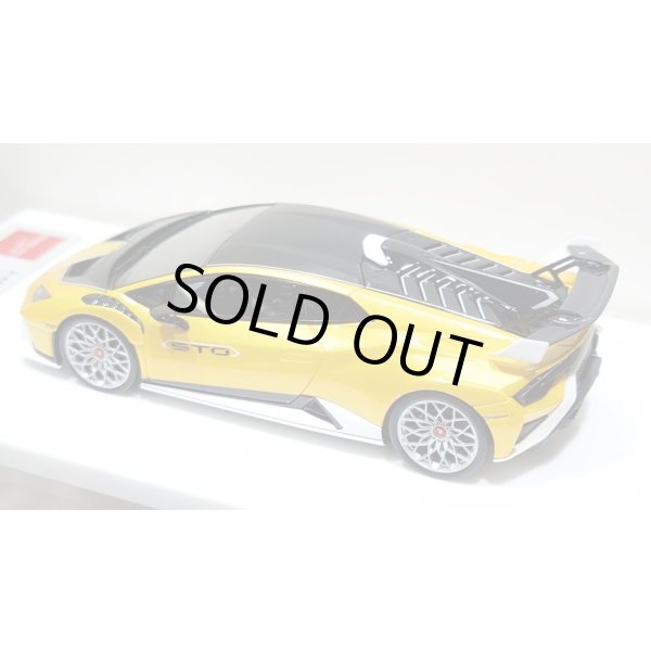 画像12: EIDOLON 1/43 Lamborghini Huracan STO 2021 Grande Giallo Pearl Limited 32 pcs. (12)