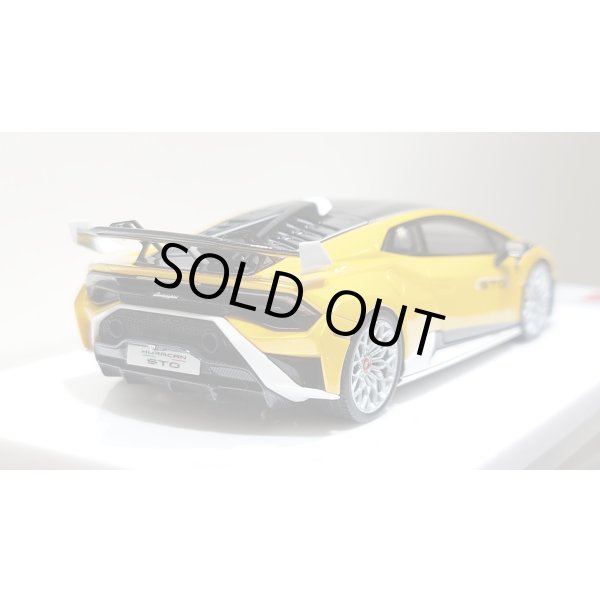 画像10: EIDOLON 1/43 Lamborghini Huracan STO 2021 Grande Giallo Pearl Limited 32 pcs. (10)