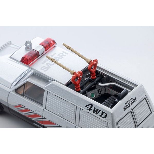 画像8: TOMYTEC 1/64 Limited Vintage NEO LV-N Movie Stars 04 西部警察 サファリ4WD with Keisuke Daimon Figure (8)