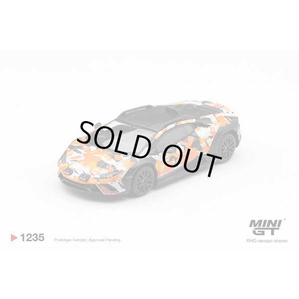 画像11: MINI GT 1/64 Lamborghini Huracán Sterrato All-Terrain Set (LHD) (11)