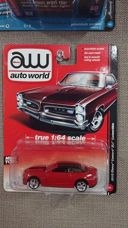 画像1: auto world 1:64 '13 Chevy Camaro ZL1 Convertible Red (1)