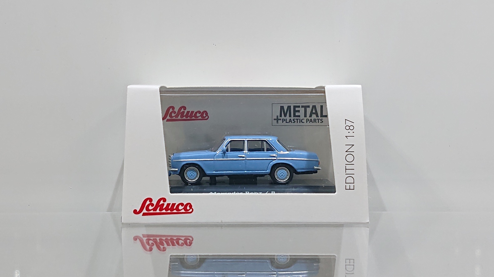 画像1: Schuco 1/87 Mercedes Benz /8 Blue (1)