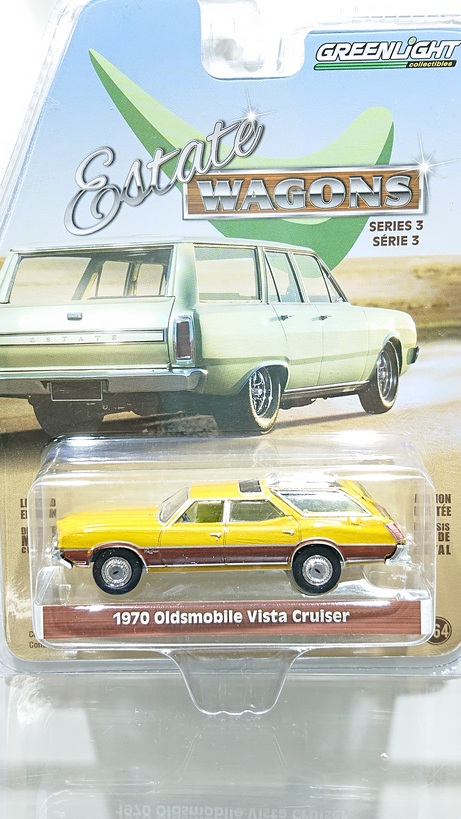 画像1: GREEN LIGHT 1:64 ESTATE WAGON Series 3 '70 Oldsmobile Vista Cruiser (1)