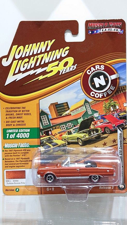 画像1: Johnny Lightning 1:64 Muscle Cars USA - Release 20-A '67 Plymouth GTX Convertible Turbine Bronze (1)