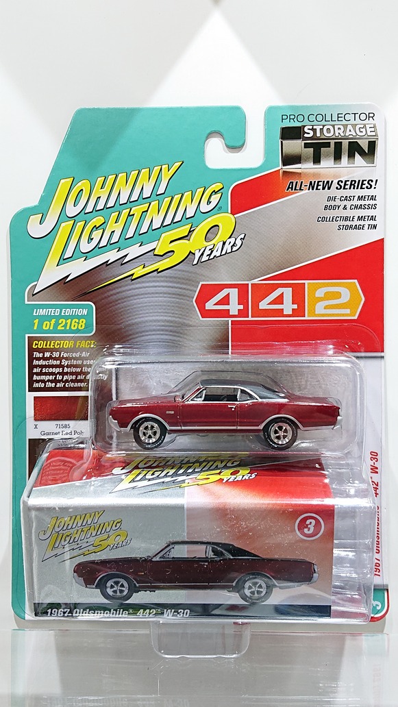 画像1: JOHNNY LIGHTNING 1/64 Collector's Tin 2019 Release 2 '67 Olds 442 W-30 in Garnet Red Poly (1)