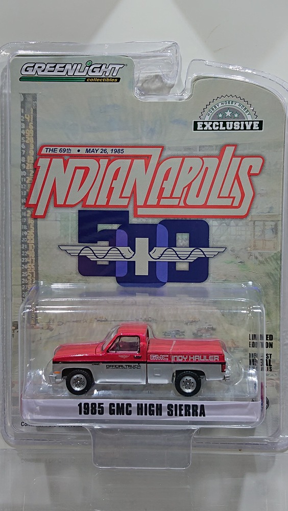 画像1: GREEN LiGHT EXCLUSIVE 1/64 '85 GMC High Sierra 69th Annual Indianapolis 500 Mile Race GMC Indy Hauler Official Truck (1)