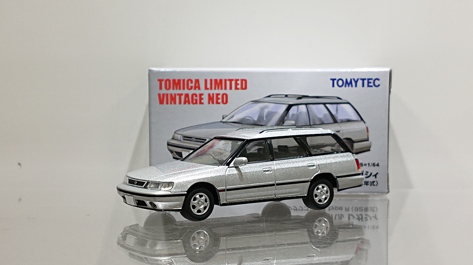 画像1: TOMYTEC 1/64 Limited Vintage NEO Subaru Legacy Touring Wagon VZ type R Silver (1)