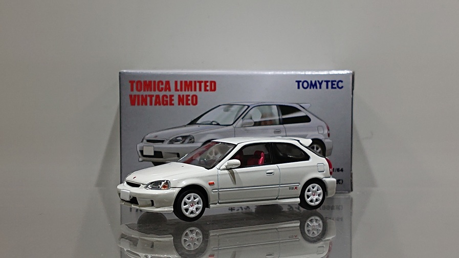 画像1: TOMYTEC 1/64 Limited Vintage NEO Honda Civic Type R '99 White (1)