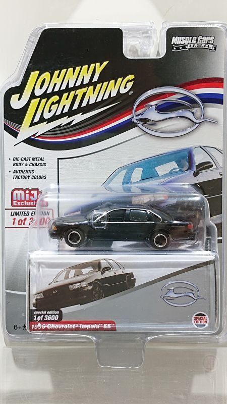 画像1: JOHNNY LIGHTNING 1/64 1996 Chevrolet Impara SS Black (1)