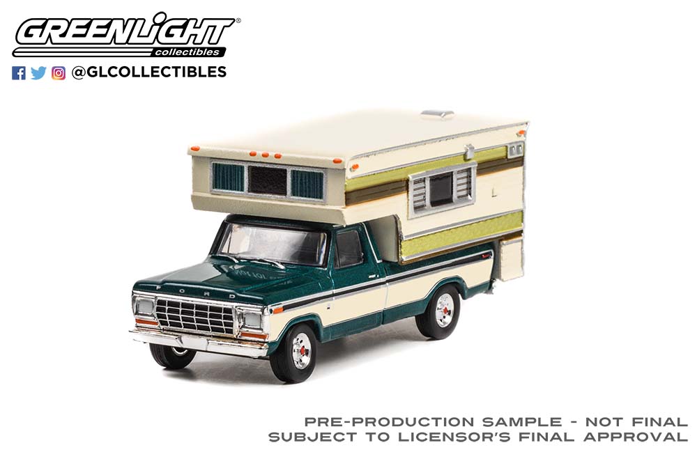 画像1: GREEN LiGHT EXCLUSIVE 1/64 1978 Ford F-250 with Large Camper - Dark Jade Metallic & Wimbledon White (1)