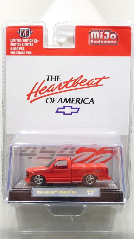 画像1: M2 Machines 1/64 1993 Chevrolet C1500 SS454 Custom Red (1)